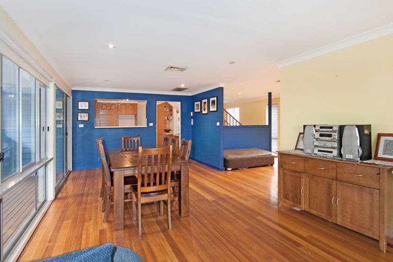 8 Noorong Avenue, FORRESTERS BEACH NSW 2260, Forresters Beach - Thumbnail 4