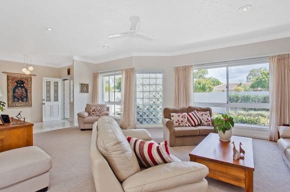 167 Campbell Street, SORRENTO QLD 4217, Sorrento - Thumbnail 3
