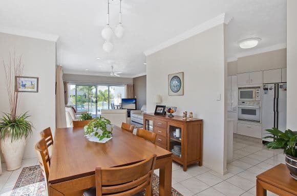 167 Campbell Street, SORRENTO QLD 4217, Sorrento - Thumbnail 5