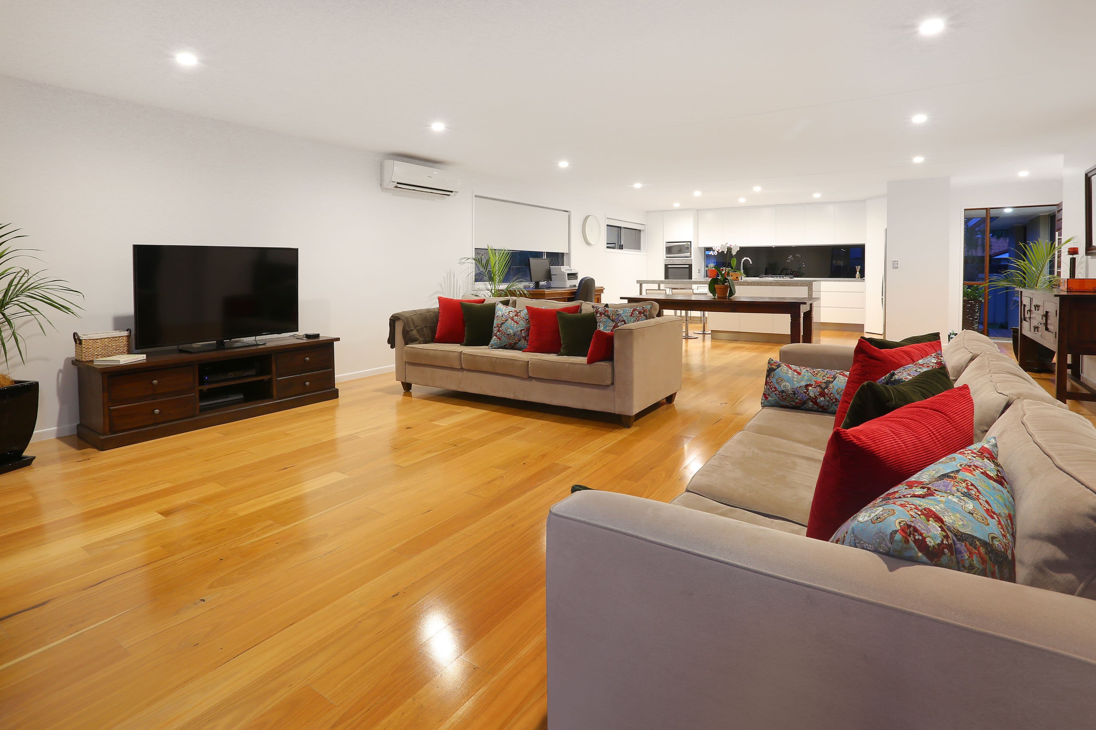 46 Alec Avenue, Mermaid Waters QLD 4218, Mermaid Waters - Thumbnail 5