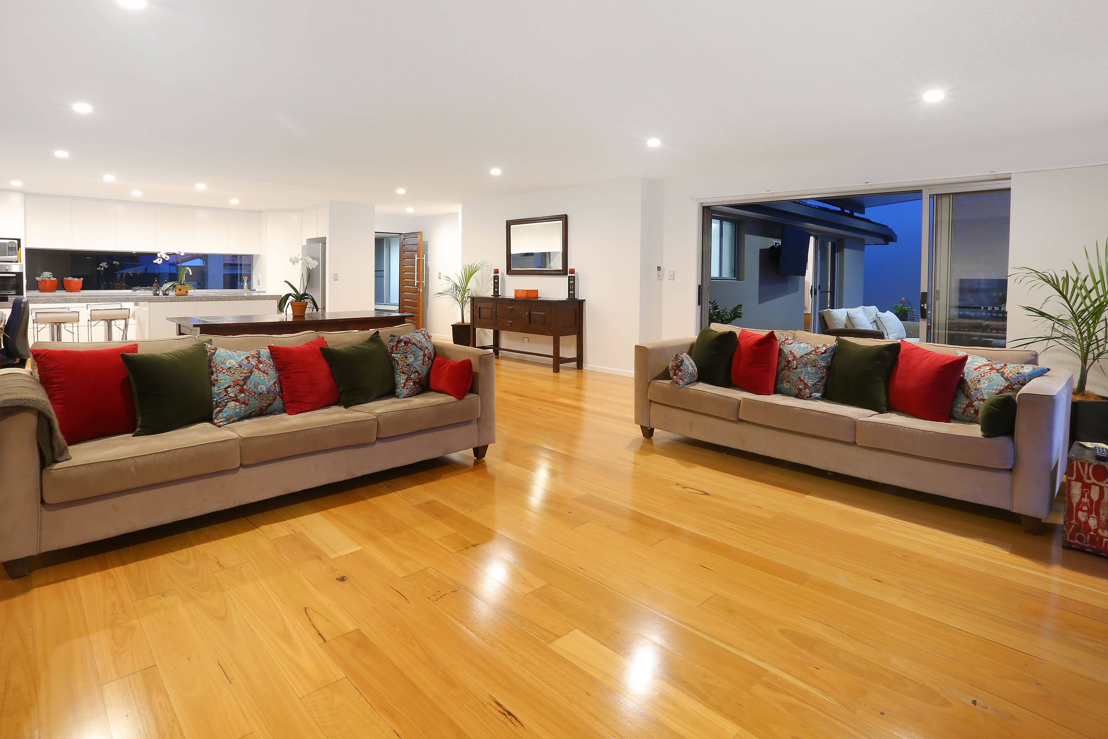 46 Alec Avenue, Mermaid Waters QLD 4218, Mermaid Waters - Thumbnail 6