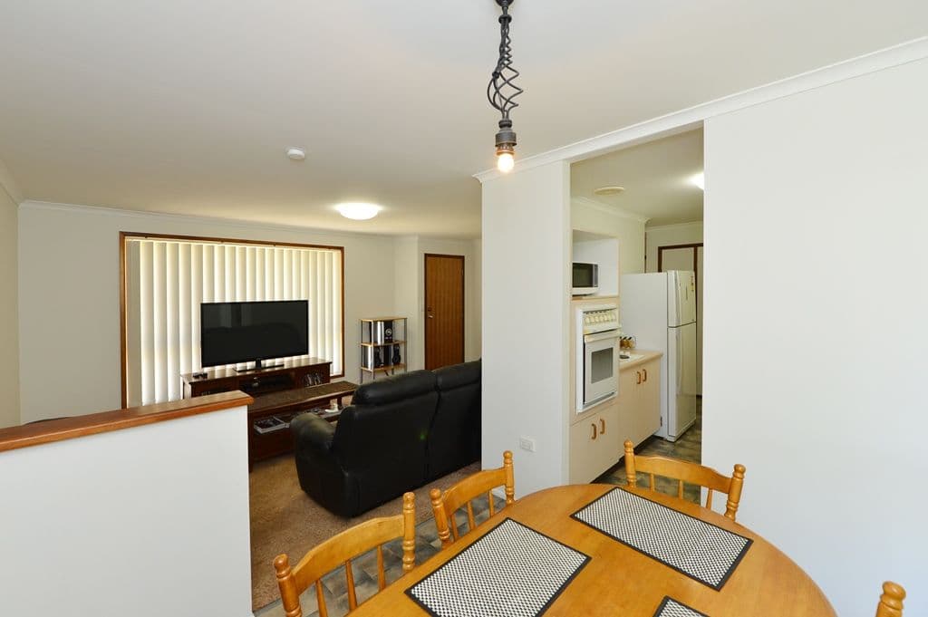 41 Platz Street, DARLING HEIGHTS QLD 4350, Darling Heights - Thumbnail 2