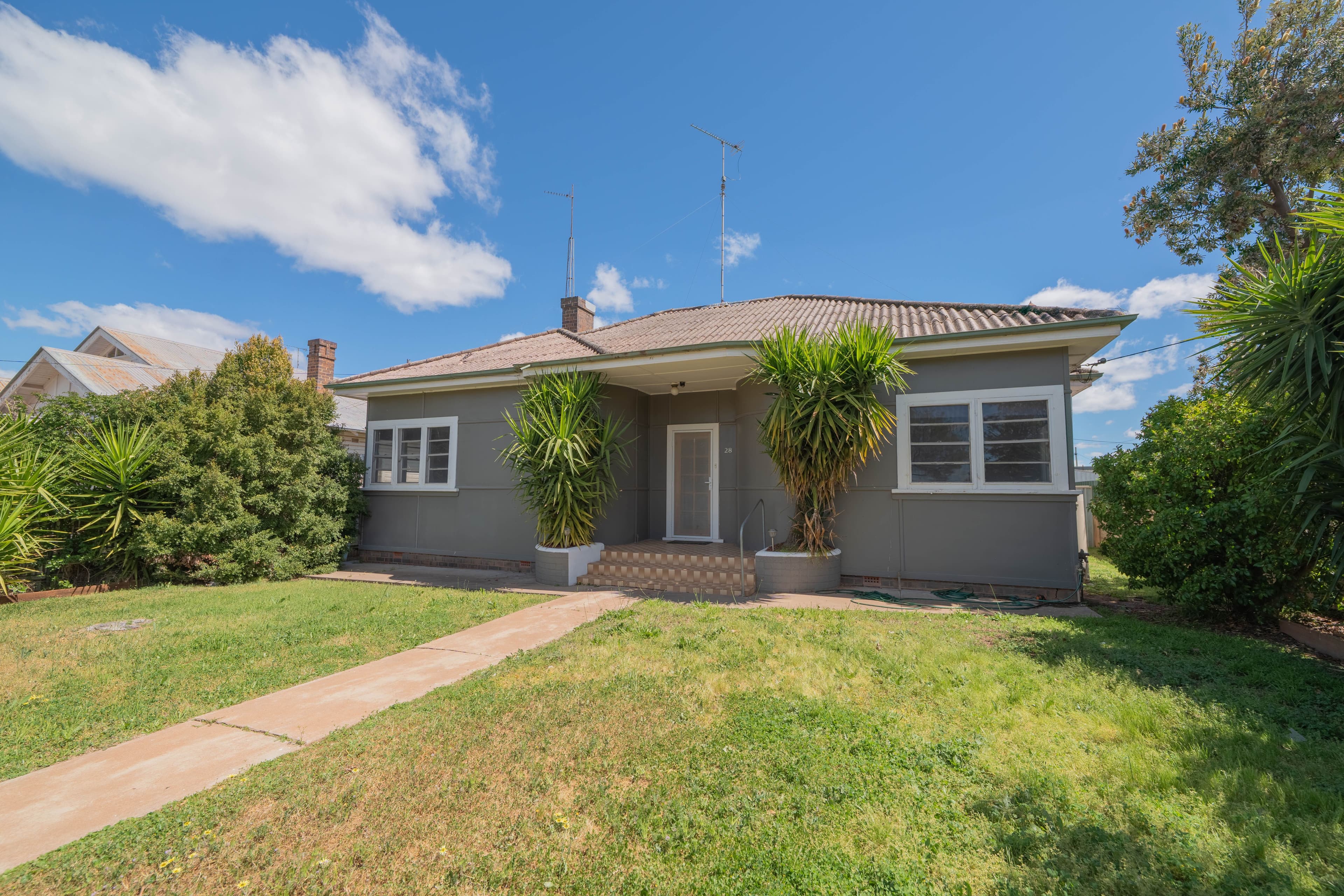 28 Operator Street, West Wyalong NSW 2671, West Wyalong - Image 1