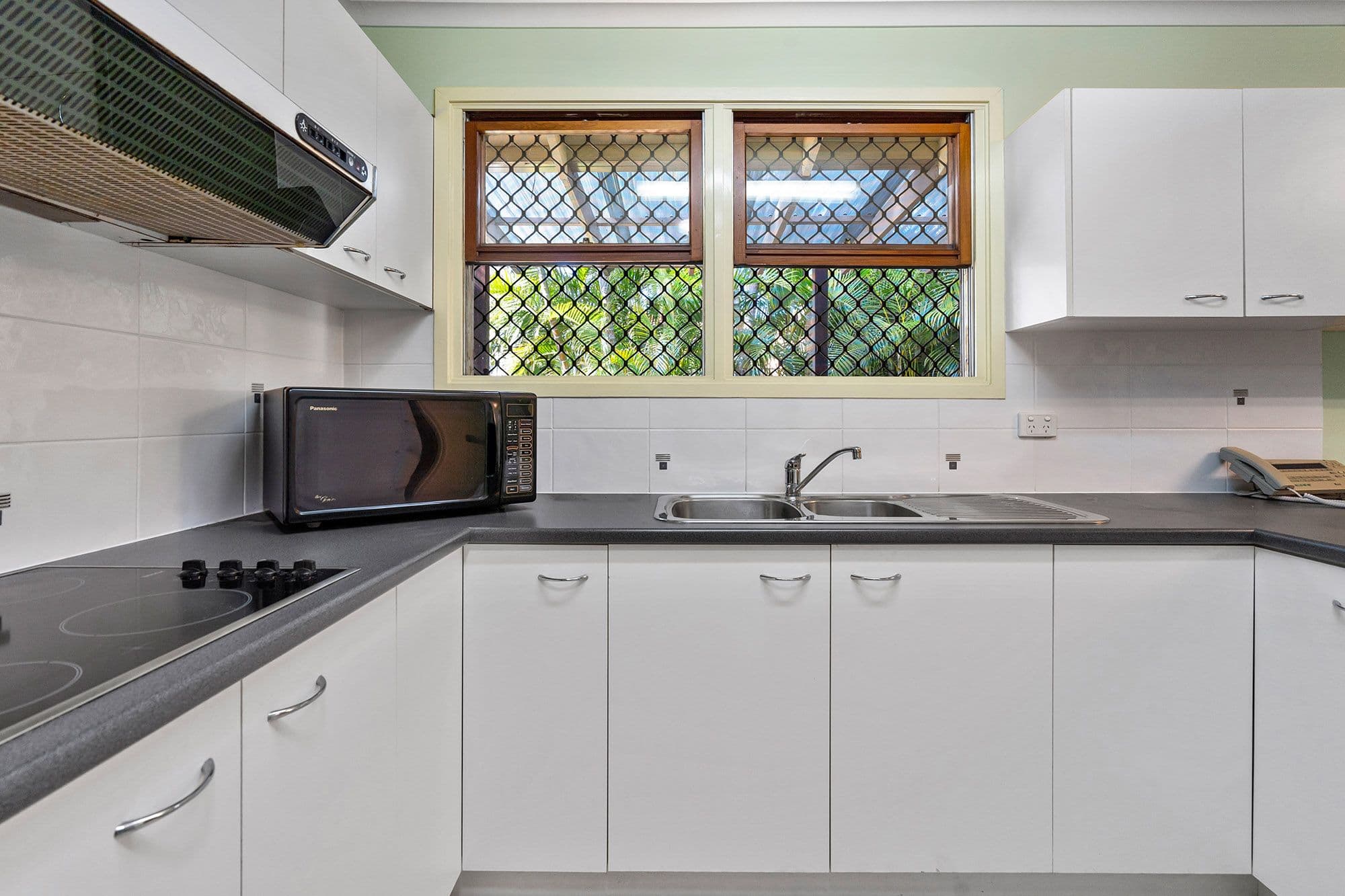 425 Mains Road, Macgregor QLD 4109, Macgregor - Thumbnail 4