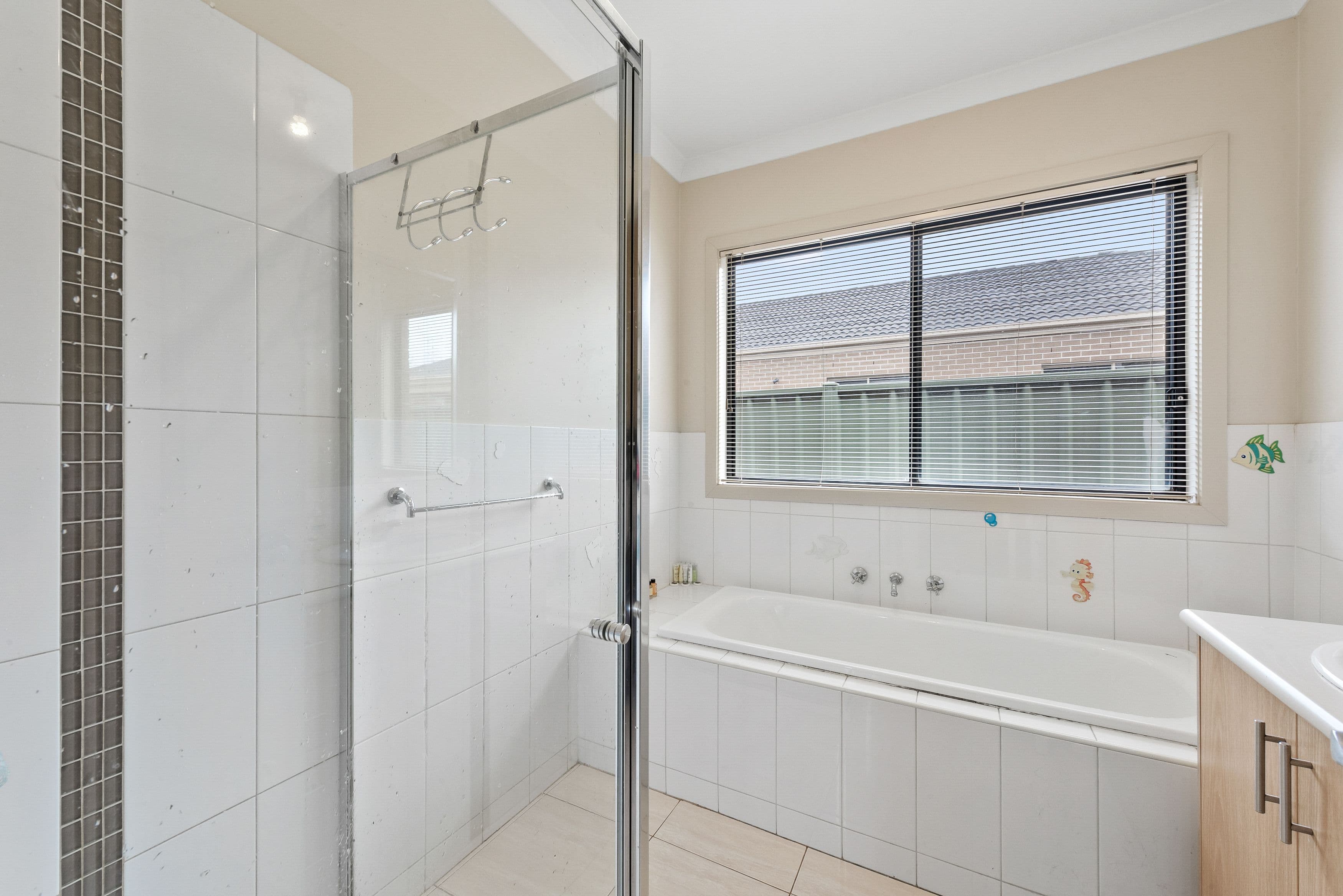 13 Lambertia Loop, Caroline Springs VIC 3023, Caroline Springs - Thumbnail 8