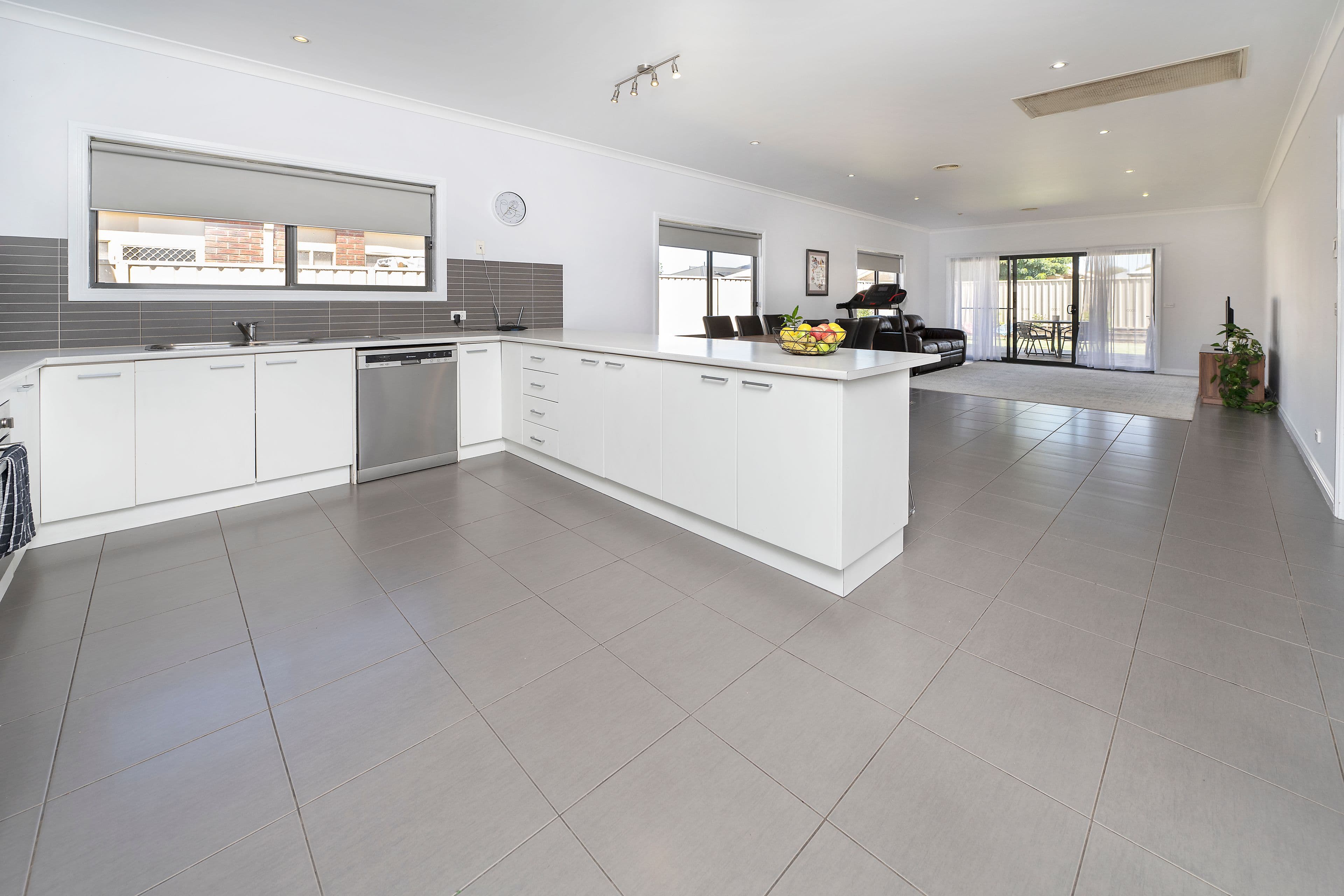 4 Moonah Court, Swan Hill VIC 3585, Swan Hill - Thumbnail 4