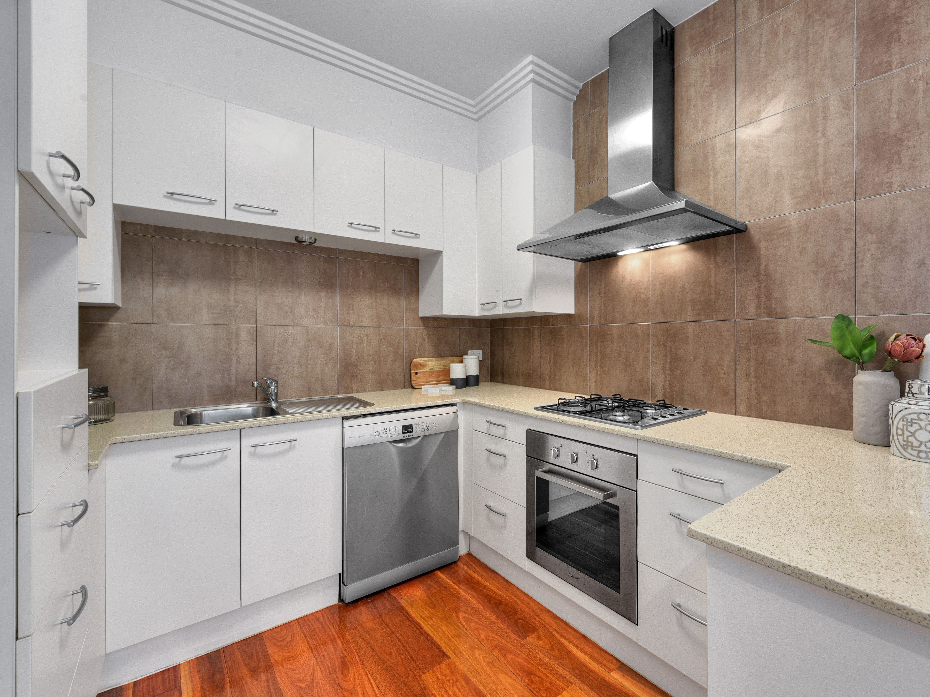 2A Jay Street, Red Hill QLD 4059, Red Hill - Thumbnail 6