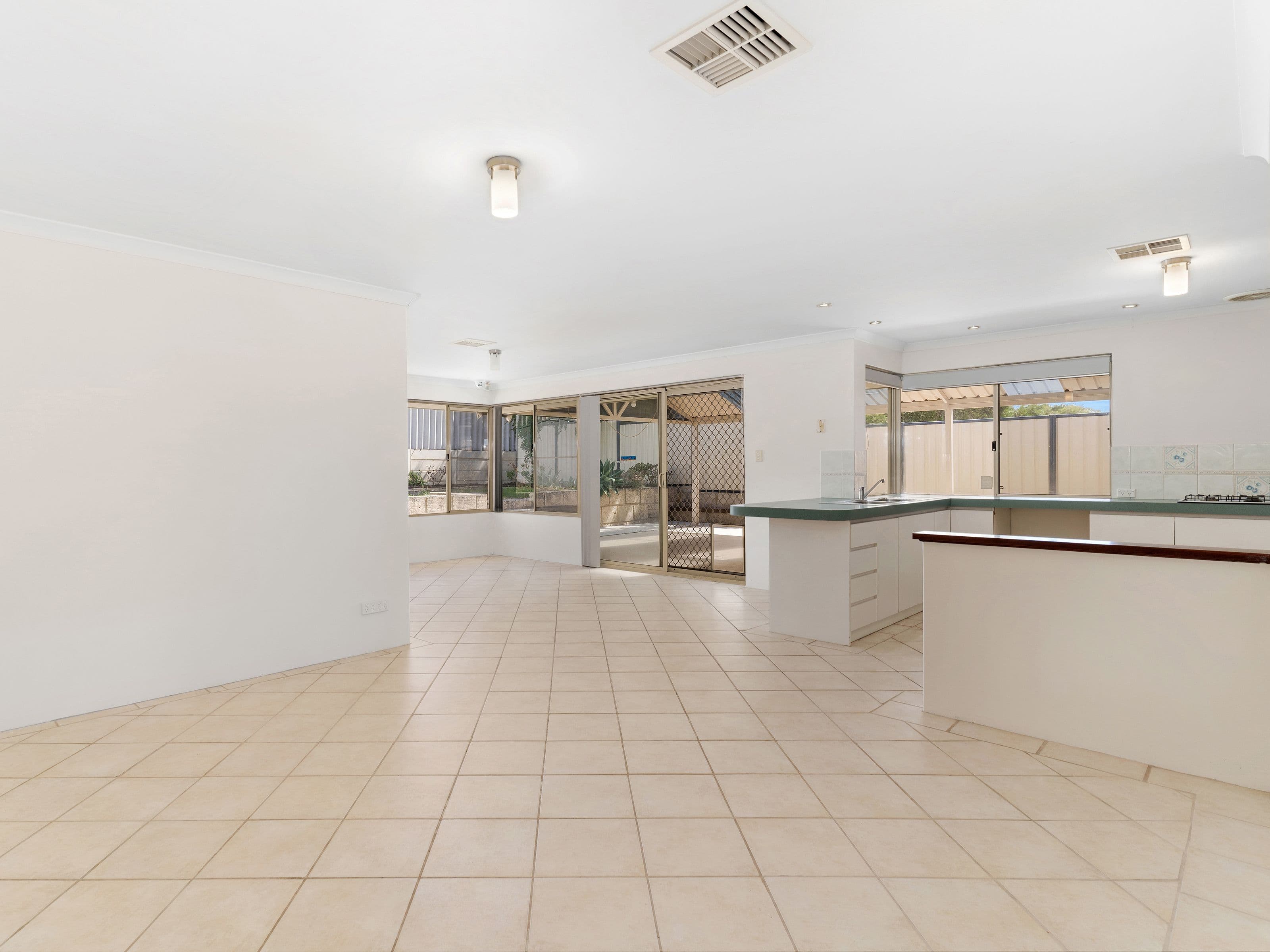 58 Endeavour Drive, Port Kennedy WA 6172, Port Kennedy - Thumbnail 7