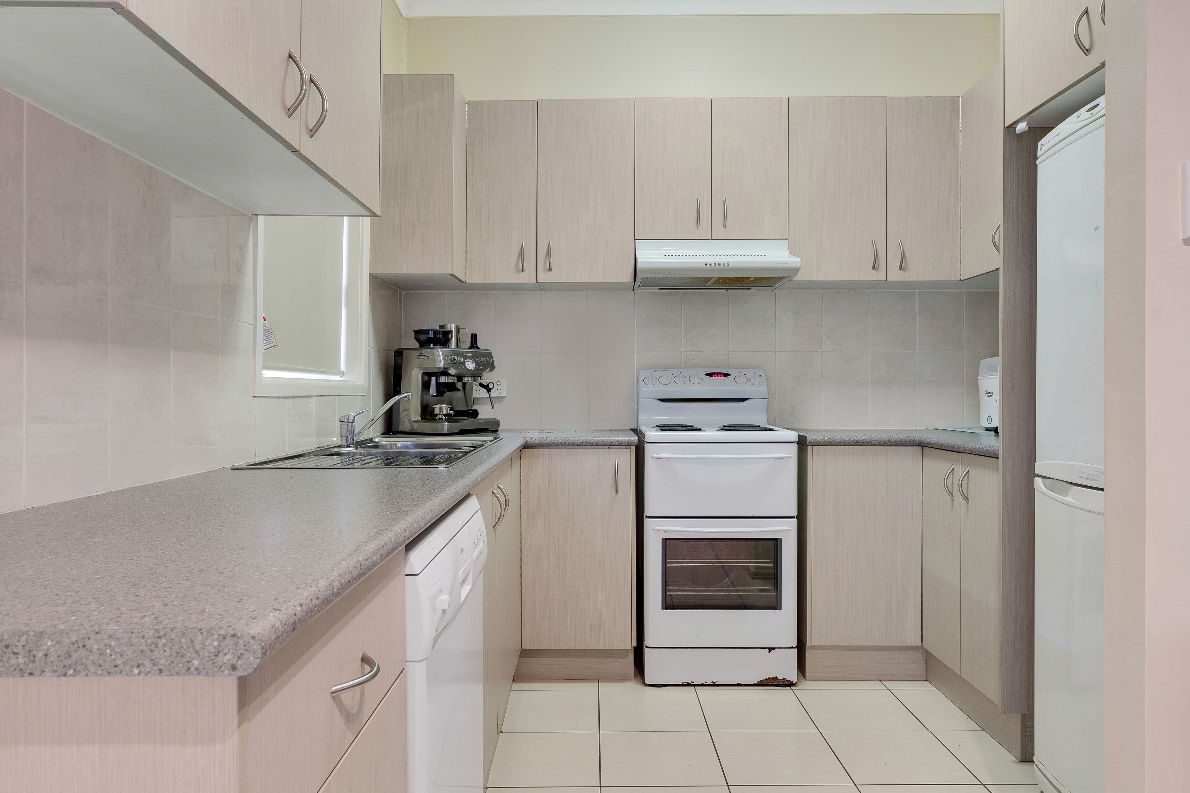 1 Fisher Place, Campbelltown - Thumbnail 3