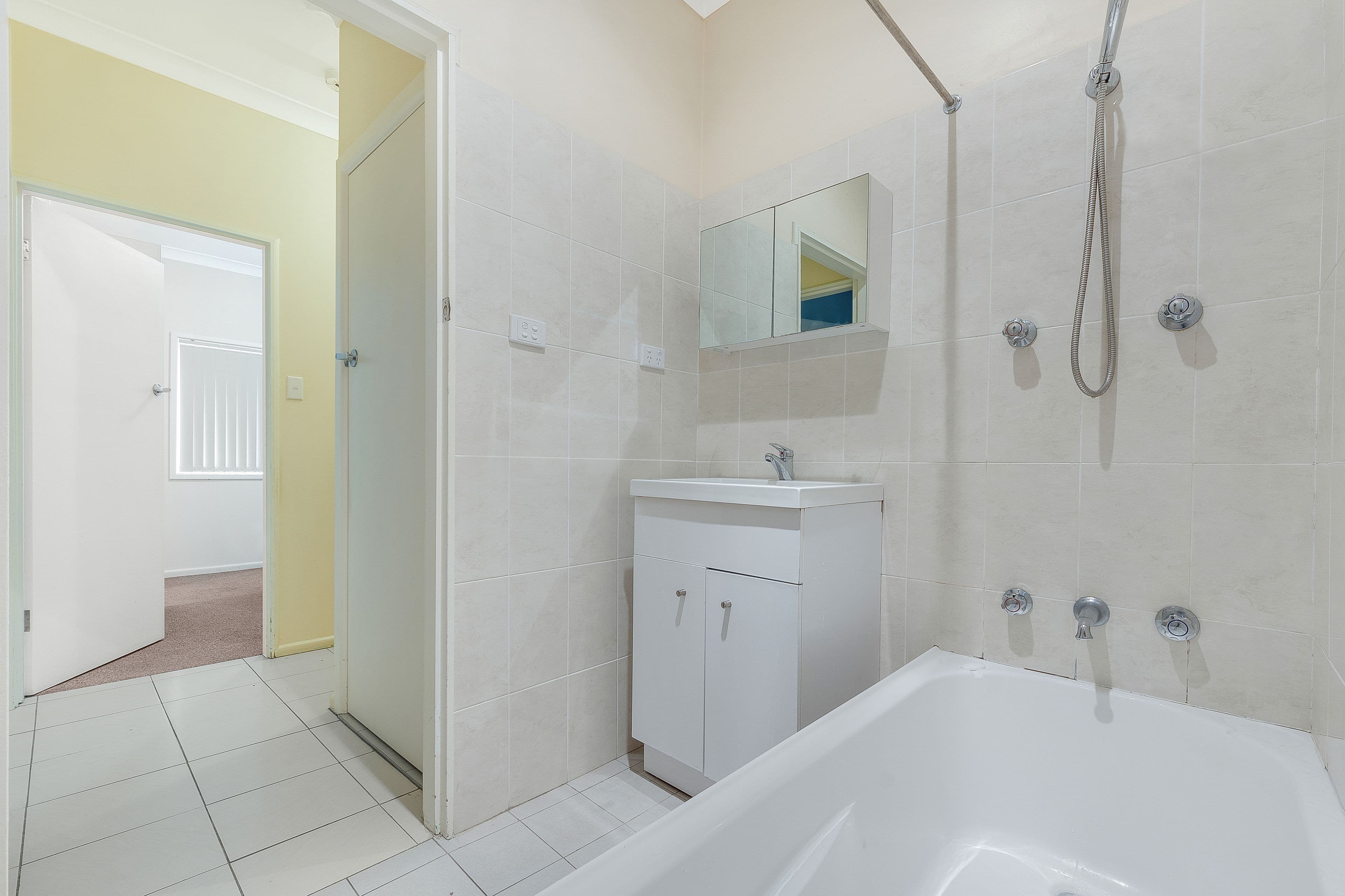 1 Fisher Place, Campbelltown - Thumbnail 6
