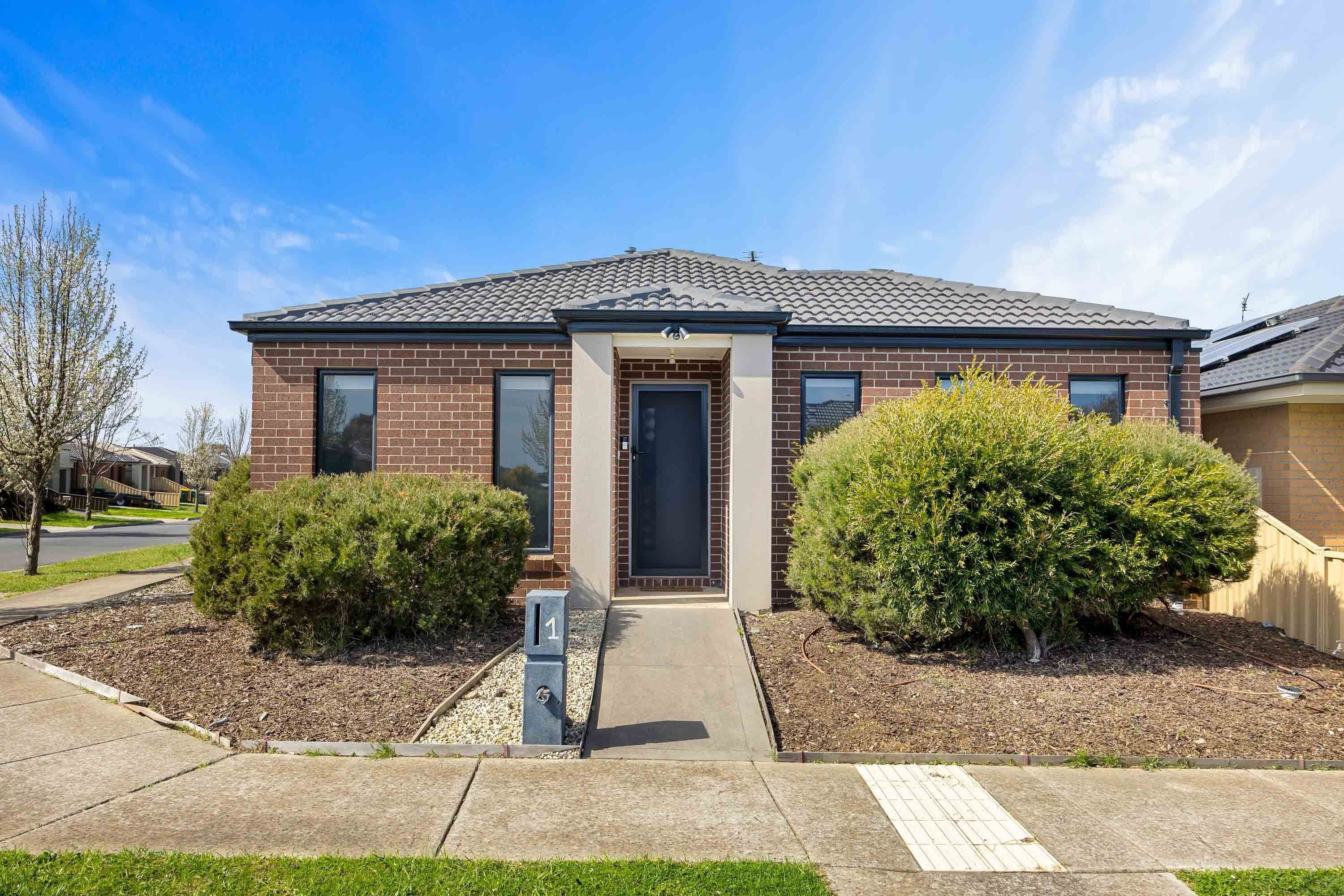 1 Whidburn Place, Sebastopol VIC 3356, Sebastopol - Image 1