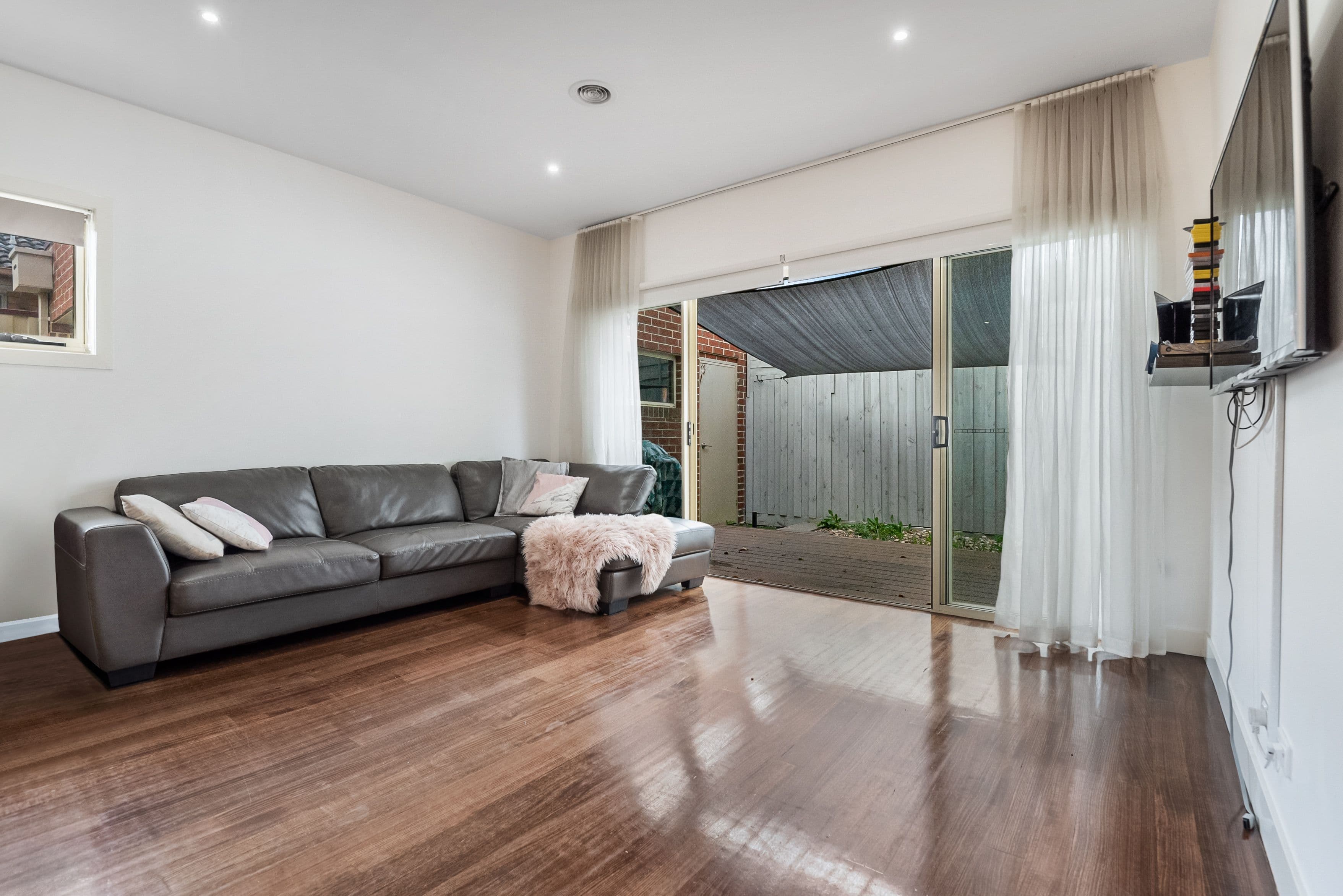 12 Army Avenue, Reservoir VIC 3073, Reservoir - Thumbnail 3