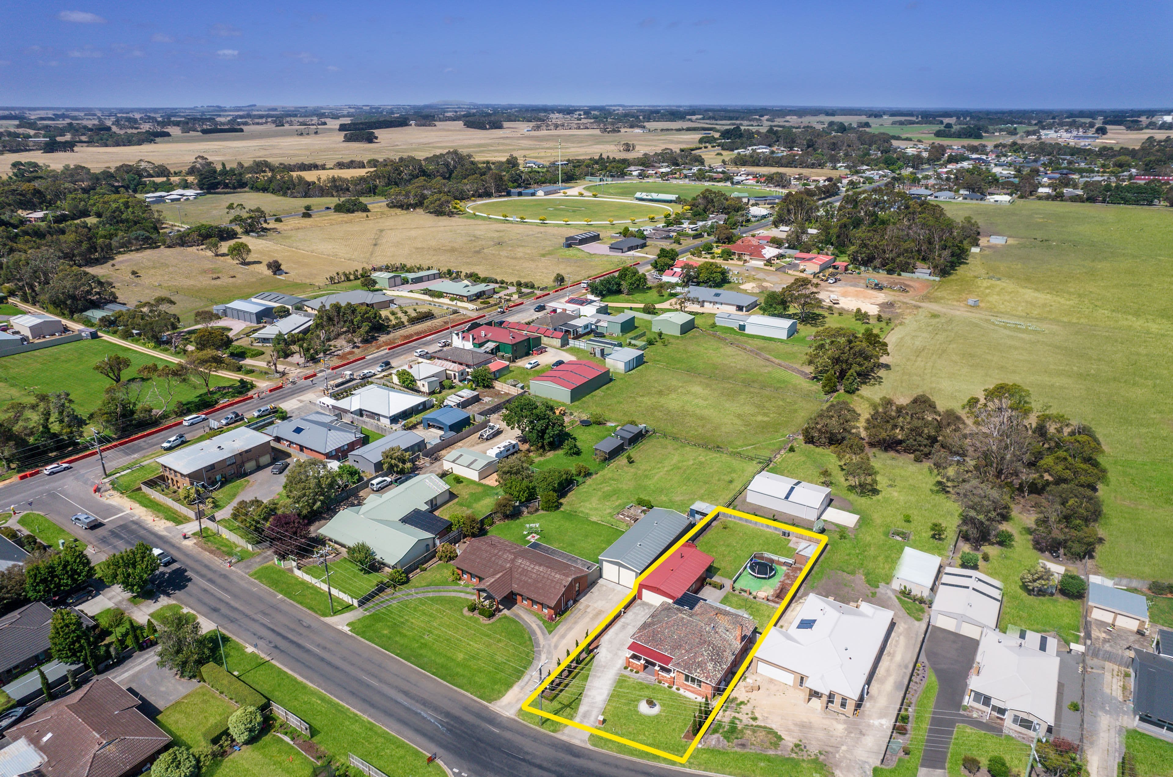 6 Tooram Road, Allansford VIC 3277, Allansford - Thumbnail 2