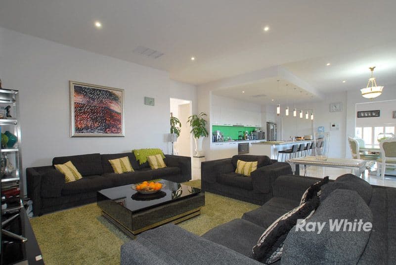 14 Brando Court, ENDEAVOUR HILLS VIC 3802, Endeavour Hills - Thumbnail 3