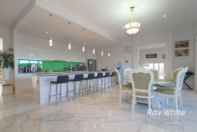 14 Brando Court, ENDEAVOUR HILLS VIC 3802, Endeavour Hills - Thumbnail 6