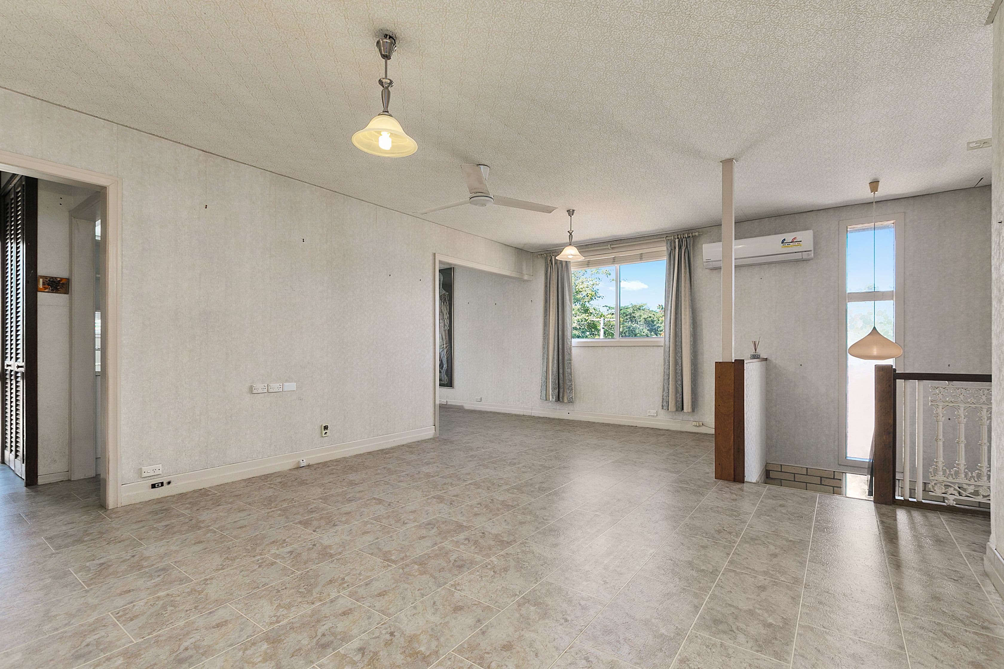 27 Justin Street, Holland Park West QLD 4121, Holland Park West - Thumbnail 2