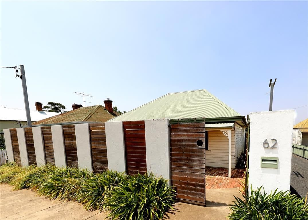 62 Capper Street, Tumut - Image 1