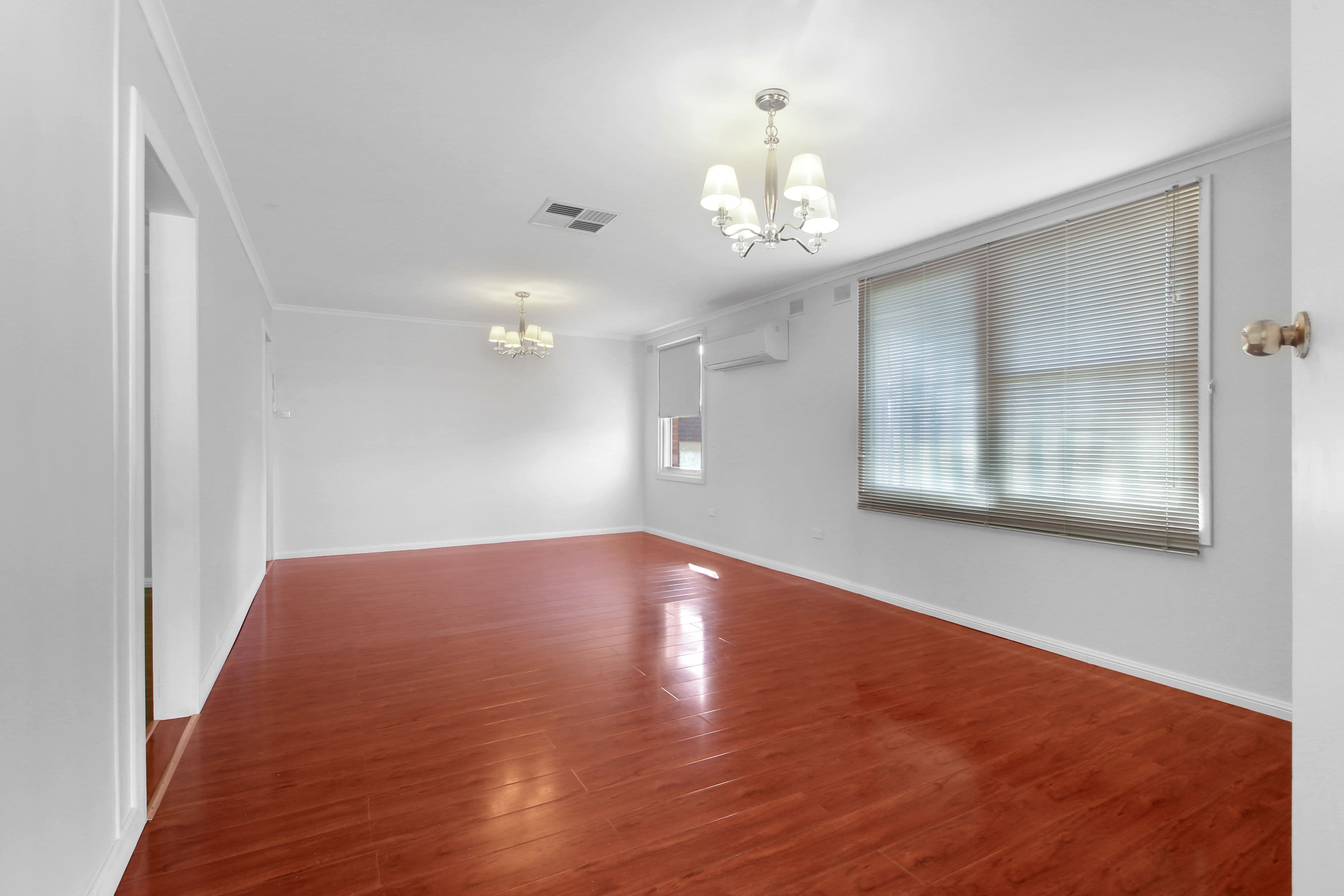 11 Myrtle Street, Renmark SA 5341, Renmark - Thumbnail 2