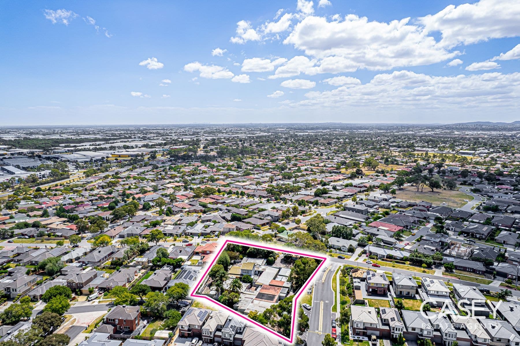40 Olive Road, Lynbrook - Thumbnail 8