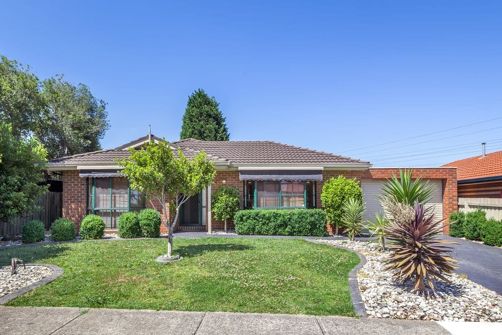 82 Hawkes Drive, Mill Park VIC 3082, Mill Park - Thumbnail 2