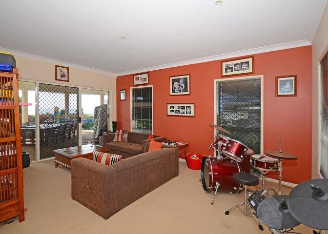 66 Mal Campbell Drive, CRAIGNISH QLD 4655, Craignish - Thumbnail 5