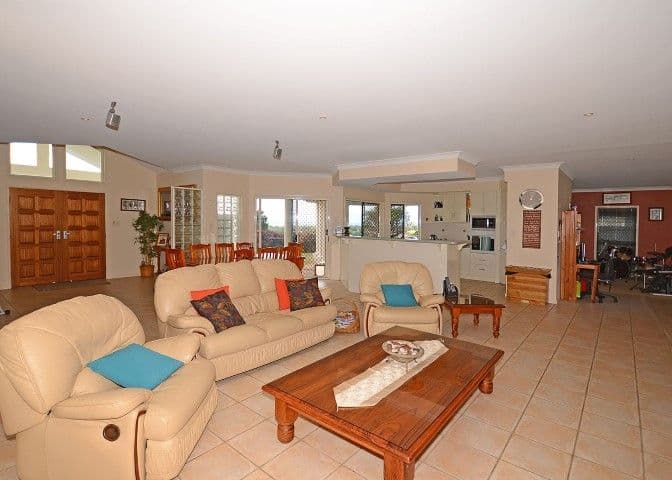 66 Mal Campbell Drive, CRAIGNISH QLD 4655, Craignish - Thumbnail 7