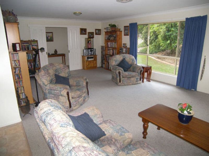 10 Alaqua Court, BEAUDESERT QLD 4285, Beaudesert - Thumbnail 2