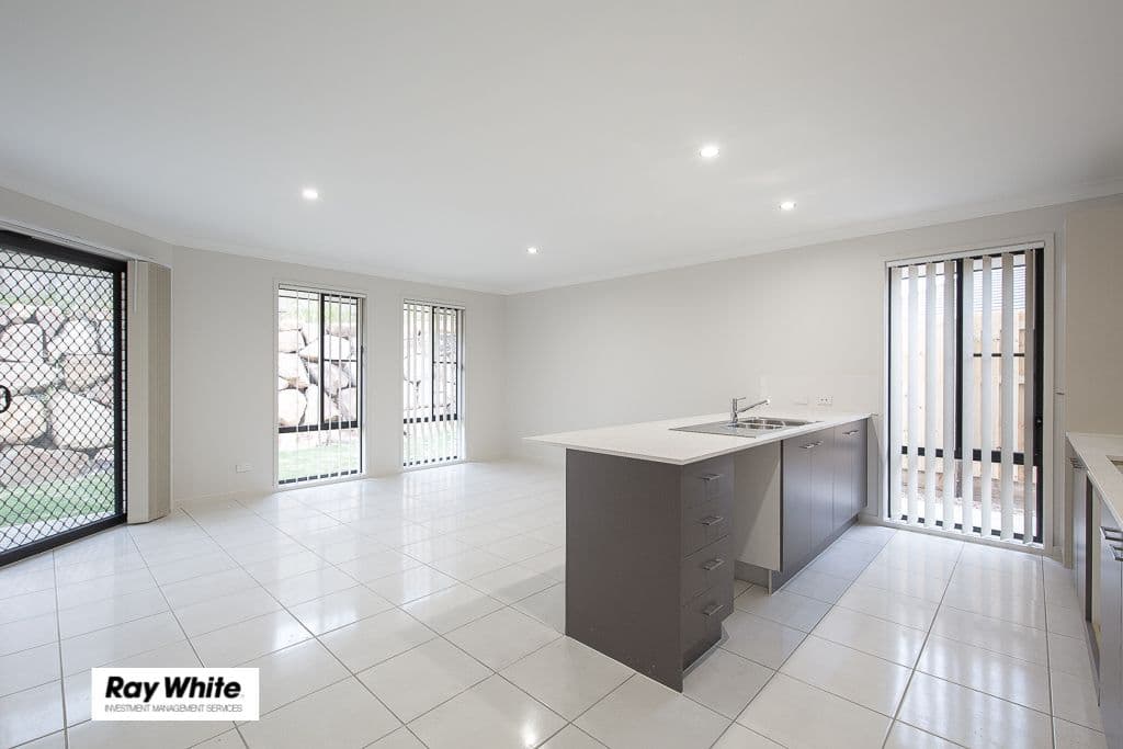 32 Avondale Drive, Pimpama QLD 4209, Pimpama - Thumbnail 3