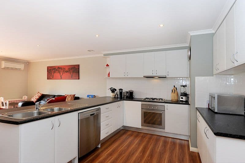 42 Rankin Road, BORONIA VIC 3155, Boronia - Thumbnail 2