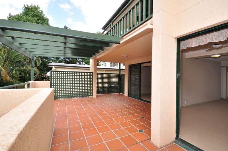 28 Cadell Street, TOOWONG QLD 4066, Toowong - Thumbnail 2