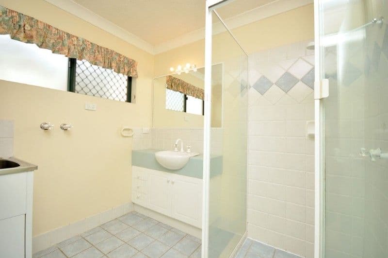 28 Cadell Street, TOOWONG QLD 4066, Toowong - Thumbnail 5