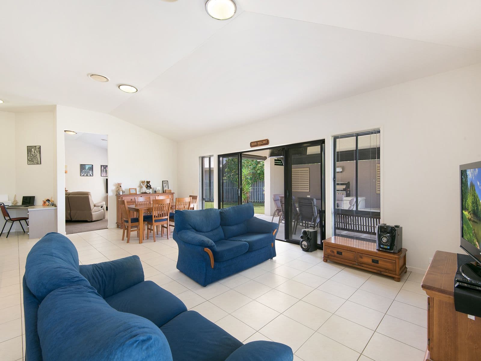 8 Grebe Circuit, North Lakes QLD 4509, North Lakes - Thumbnail 4