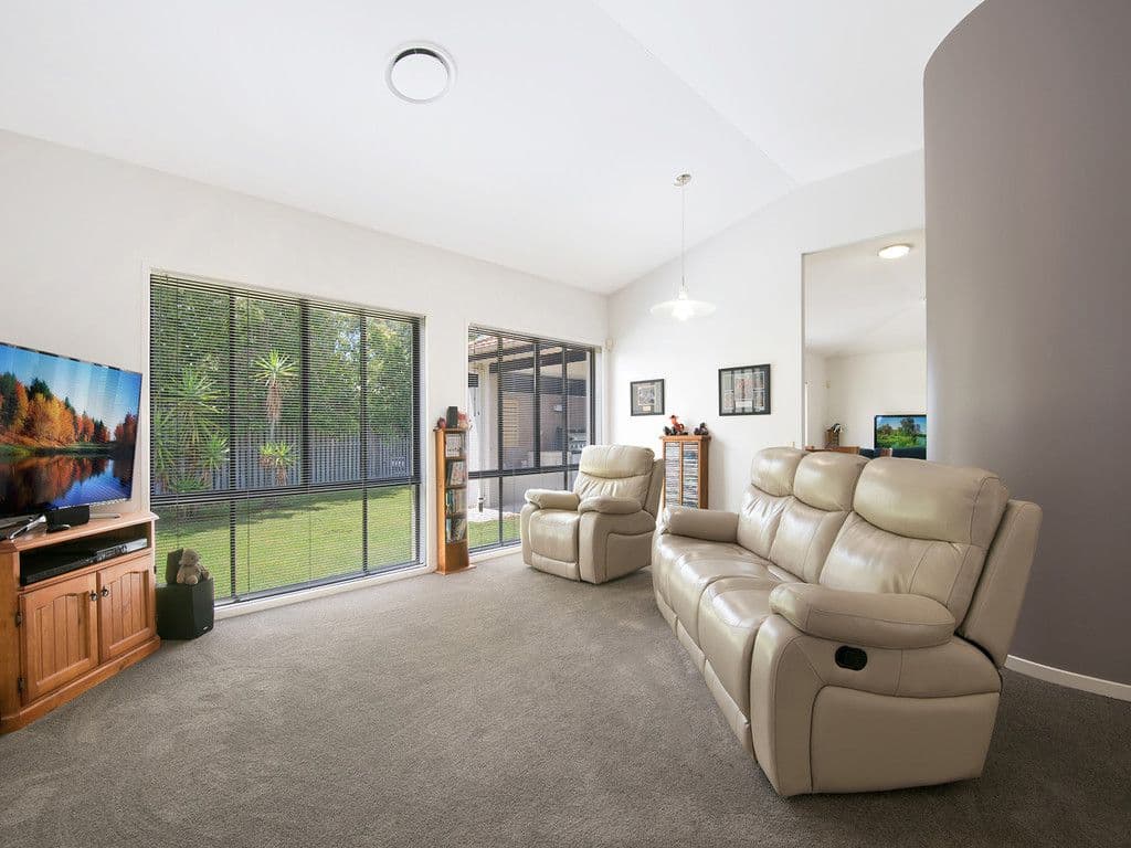 8 Grebe Circuit, North Lakes QLD 4509, North Lakes - Thumbnail 5