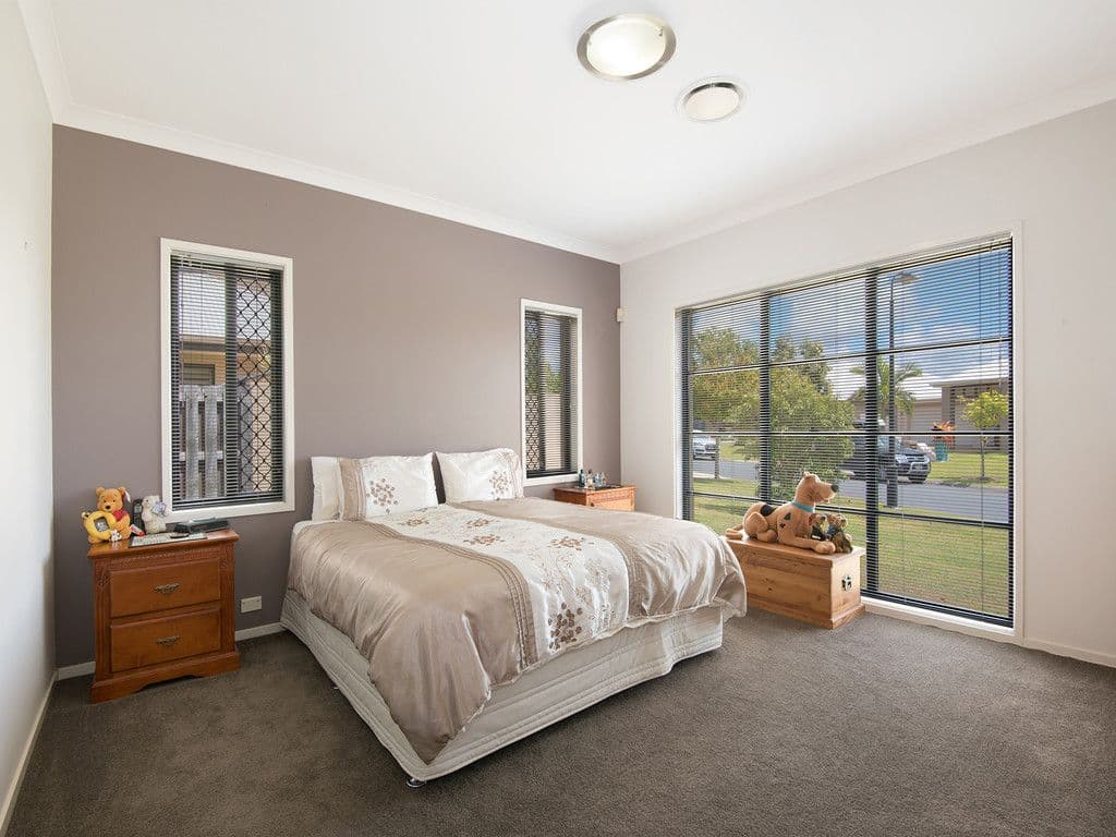 8 Grebe Circuit, North Lakes QLD 4509, North Lakes - Thumbnail 7