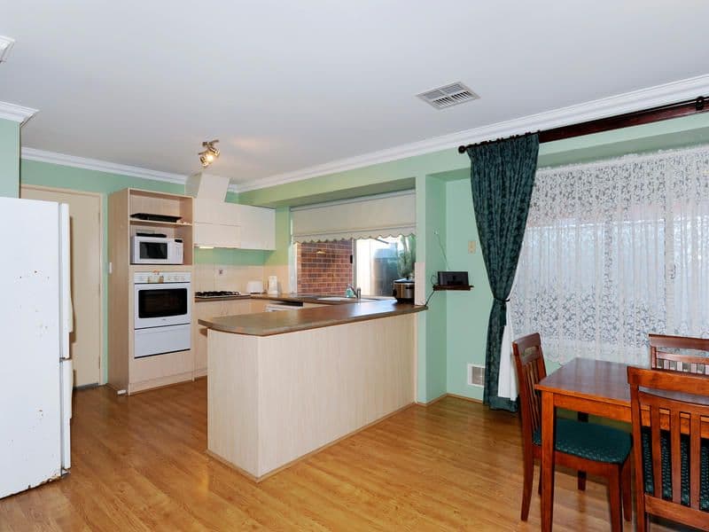 26 Peverett Loop, BALDIVIS WA 6171, Baldivis - Thumbnail 3