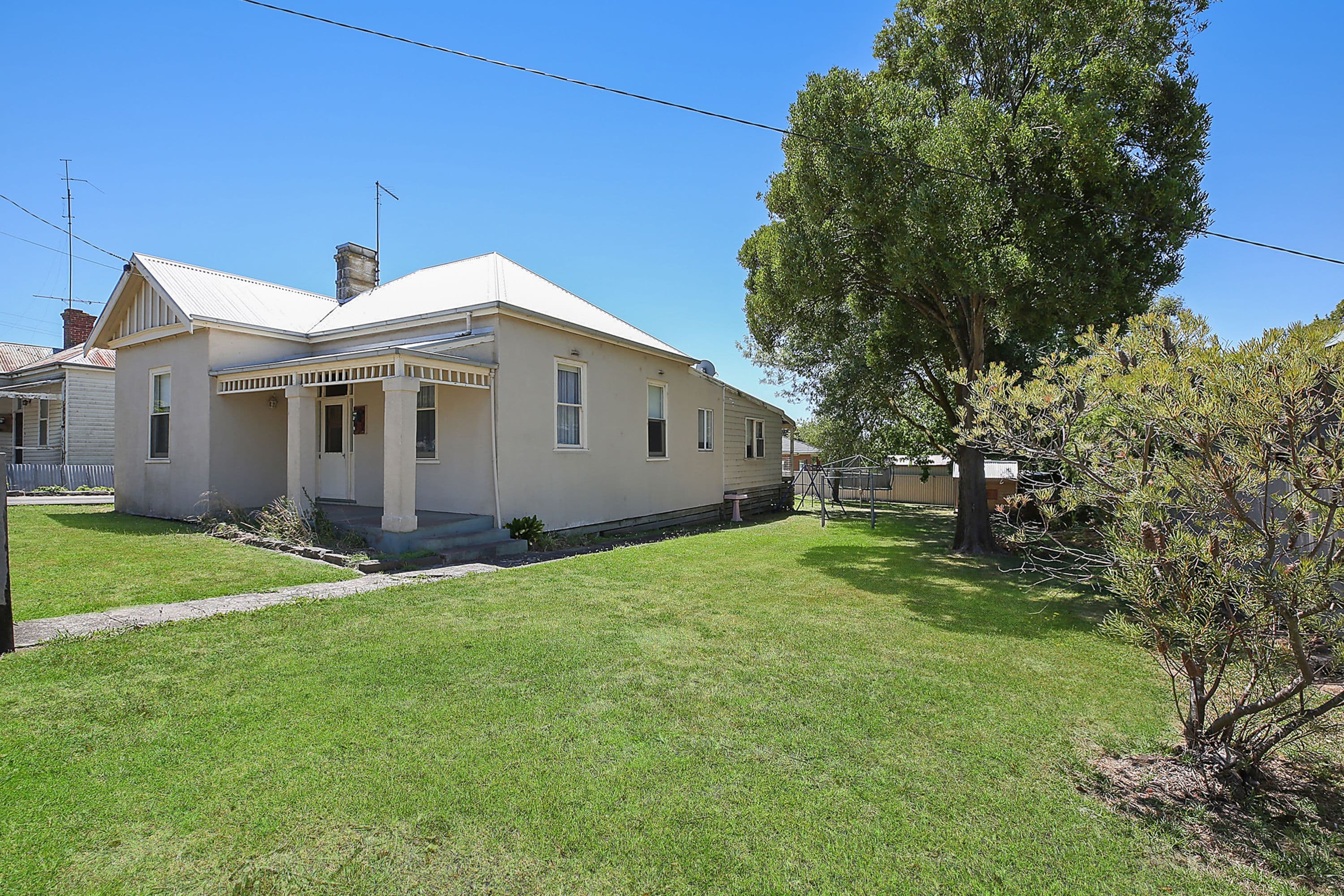 26 Robinson Street, Camperdown VIC 3260, Camperdown - Thumbnail 2