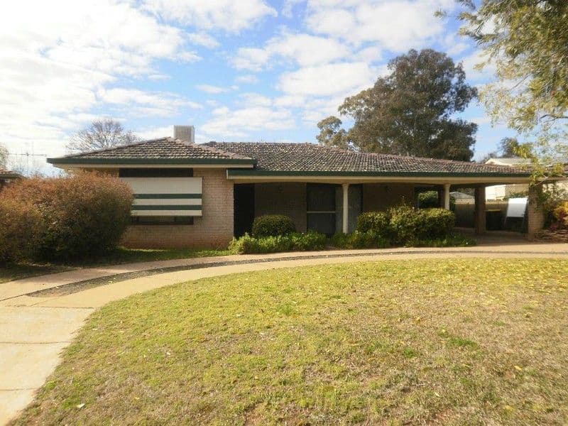 40 Lawson Street, Dubbo NSW 2830, Dubbo - Image 1