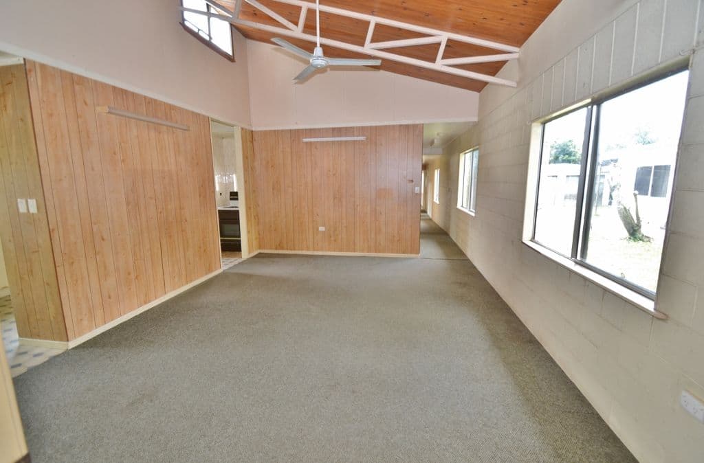 33 Beerwah Parade, Beerwah QLD 4519, Beerwah - Thumbnail 3