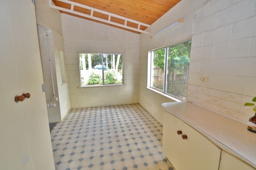 33 Beerwah Parade, Beerwah QLD 4519, Beerwah - Thumbnail 5