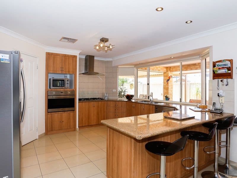 67 Russell Road, Madeley WA 6065, Madeley - Thumbnail 2