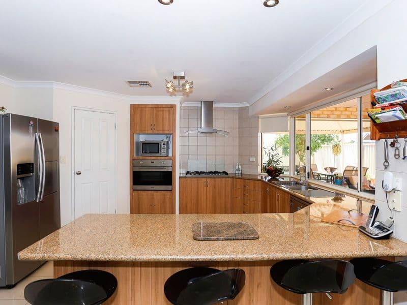 67 Russell Road, Madeley WA 6065, Madeley - Thumbnail 3