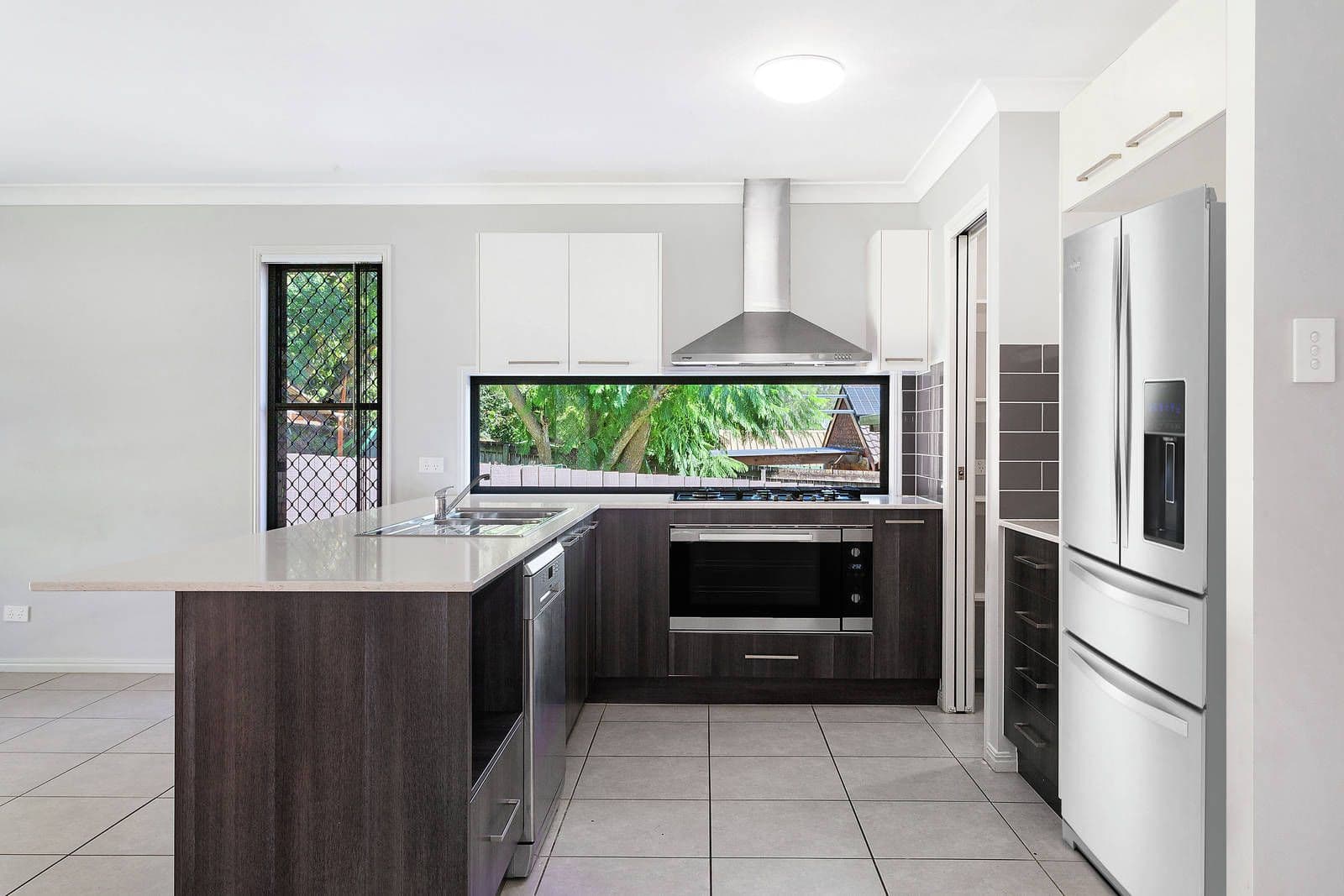 49 Winship Street, Ormiston QLD 4160, Ormiston - Thumbnail 2