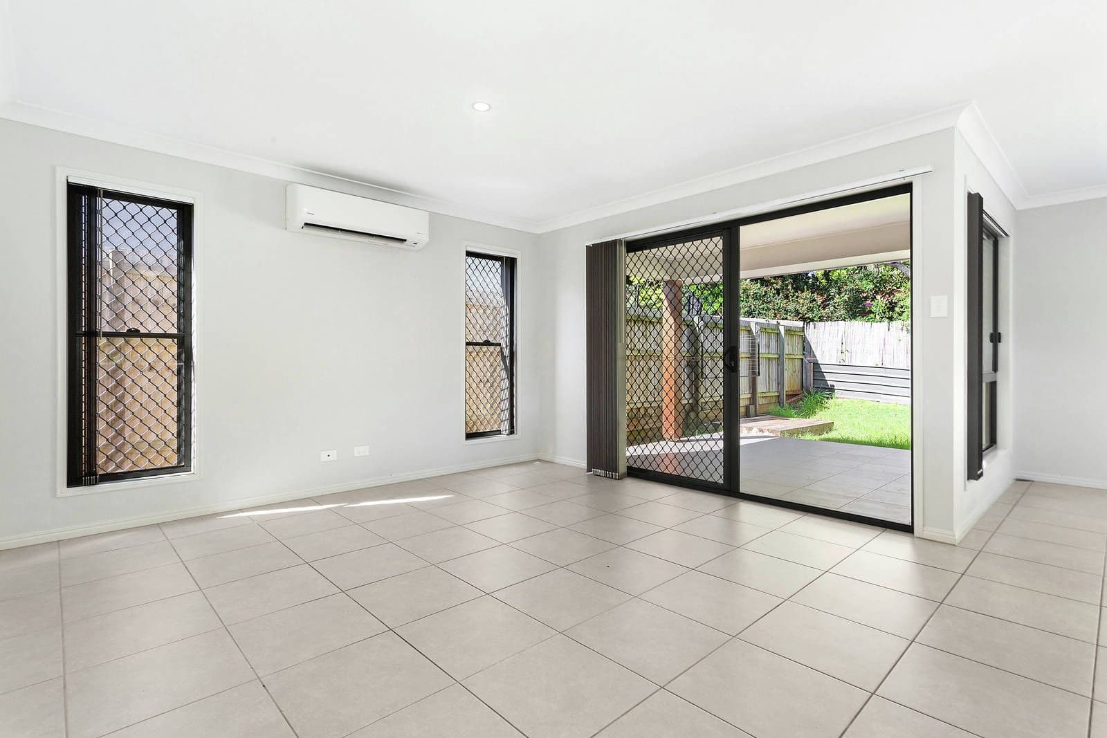49 Winship Street, Ormiston QLD 4160, Ormiston - Thumbnail 3