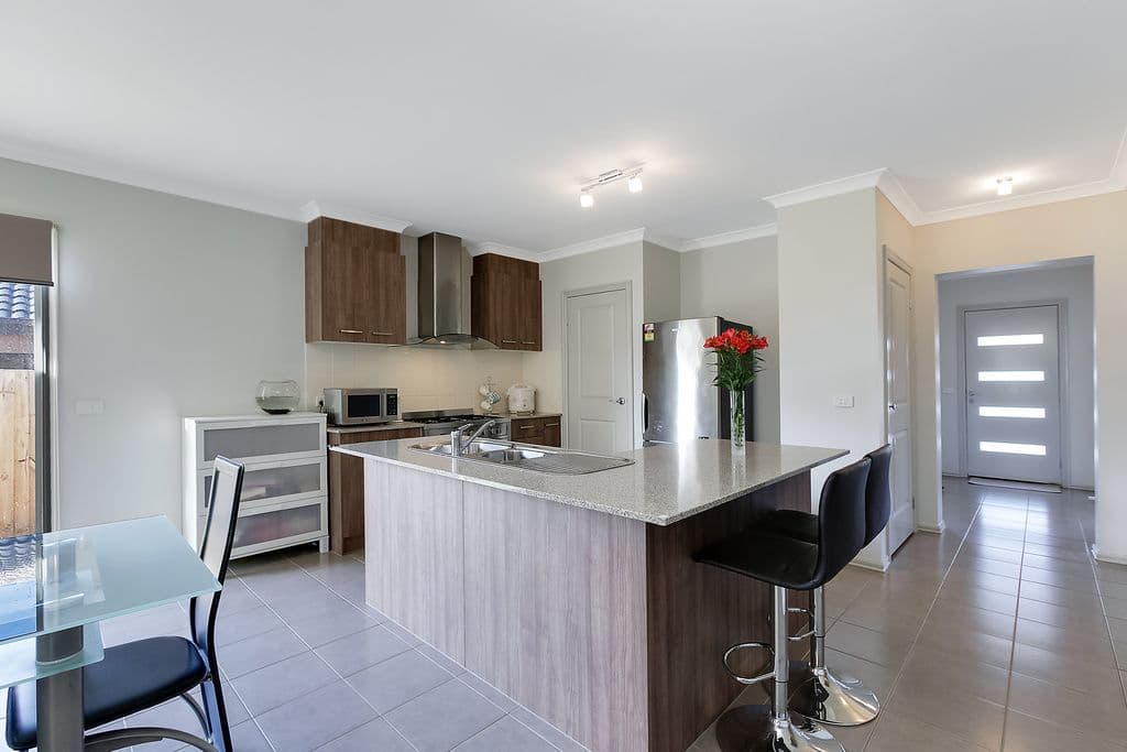 56 Manley Street, Epping VIC 3076, Epping - Thumbnail 2