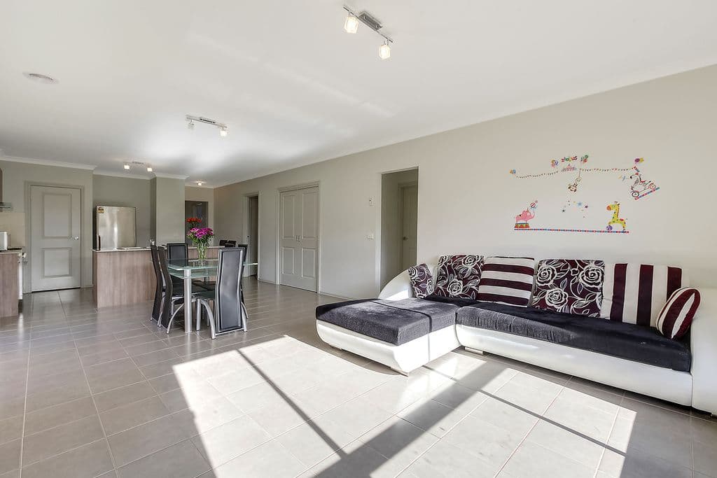 56 Manley Street, Epping VIC 3076, Epping - Thumbnail 3