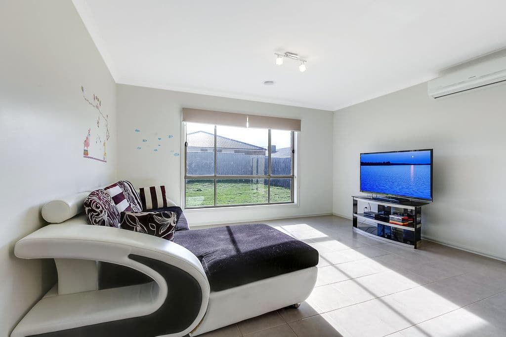 56 Manley Street, Epping VIC 3076, Epping - Thumbnail 4