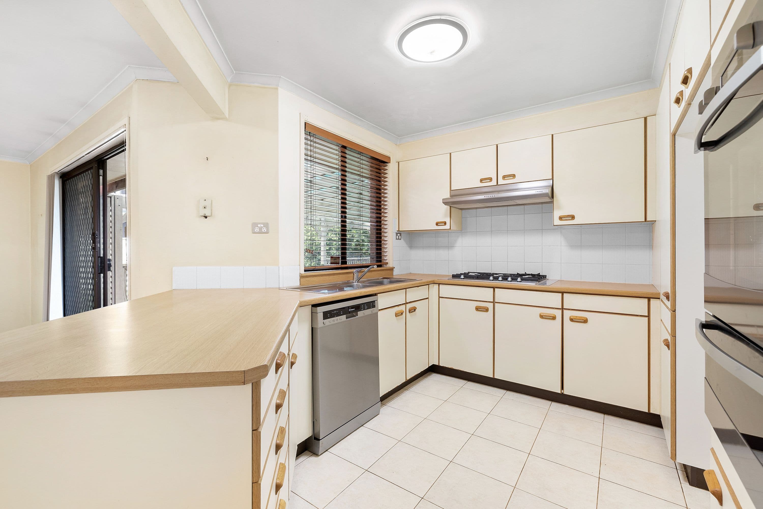 76 Kingfisher Avenue, Bossley Park NSW 2176, Bossley Park - Thumbnail 5