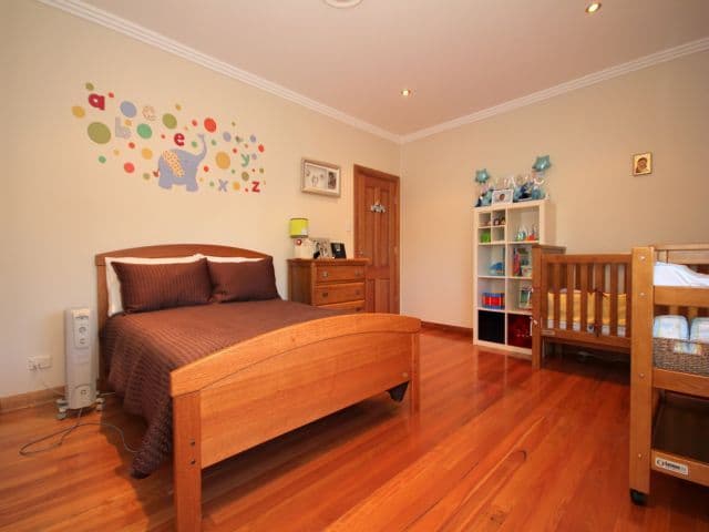 31 Surrey Avenue, GEORGES HALL NSW 2198, Georges Hall - Thumbnail 8