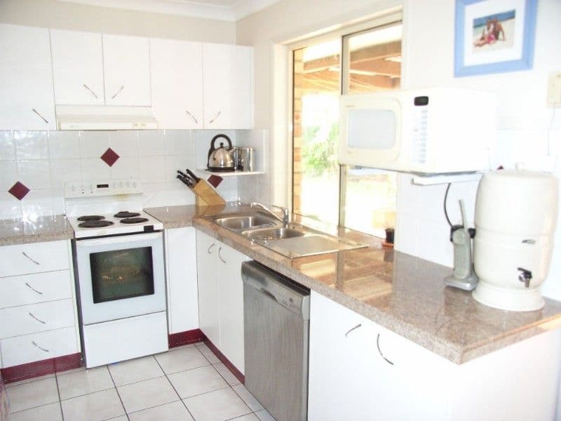 21 Busuttin Drive, EIMEO QLD 4740, Eimeo - Thumbnail 4