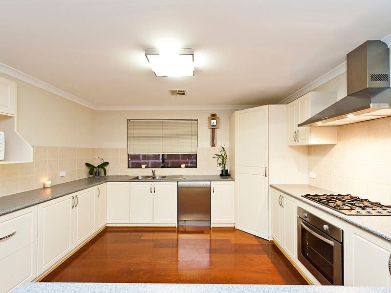 68b Croyden Road, ROLEYSTONE WA 6111, Roleystone - Thumbnail 2